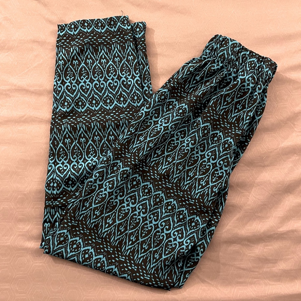 Pants // Forever21 / Paisley print / Harem / Size Small / Teal color